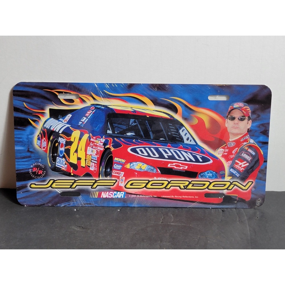 Jeff Gordon NASCAR #24 DuPont Metal License Plate Tag Racing Souvenir USA Made